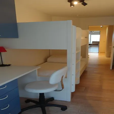 Scorpio Bi 101 With Beautiful Sea Views Nieuwpoort